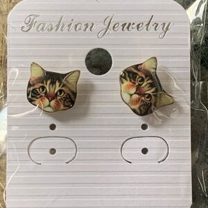 KITTY CAT LOVER*** Real 14K Gold Plated Alloy‎ Kitten Stud Earrings, with Enamel